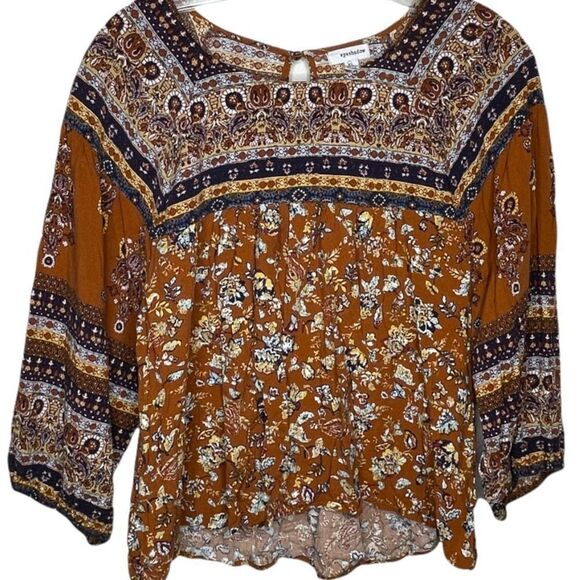 Eyeshadow Top - Picture 1 of 7